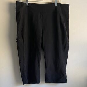 Duluth Trading Co Black Active Capri Leggings Size XL